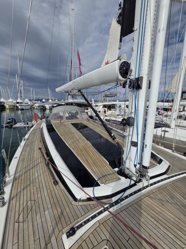 Bavaria C65 Lightwave