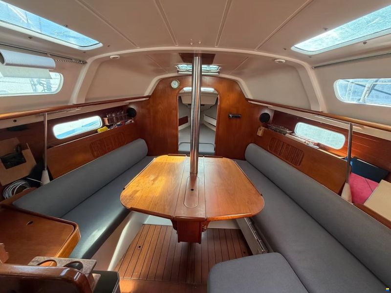 Beneteau OCEANIS 321