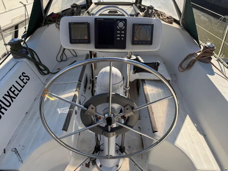 Beneteau OCEANIS 321