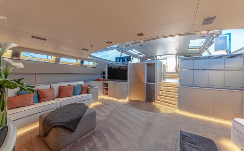 Alloy Yachts 35m