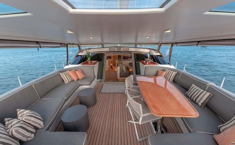 Alloy Yachts 35m