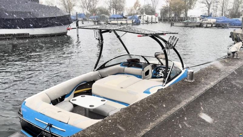 MALIBU WAKESETTER 21.5 XTI