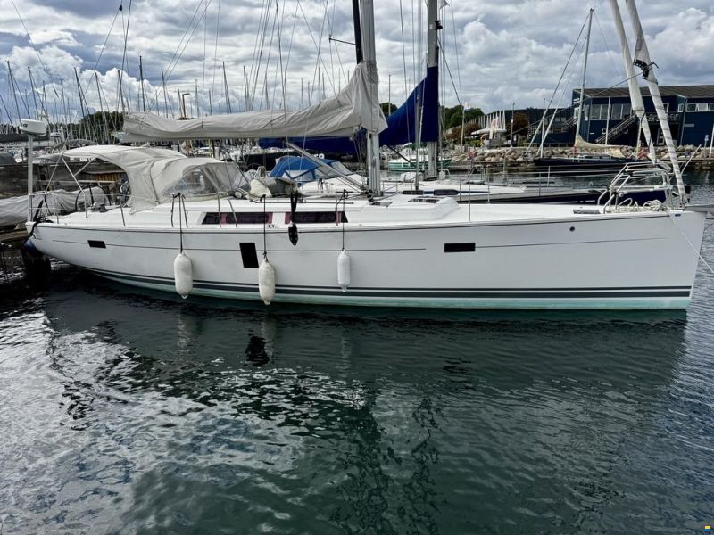 Hanse 445