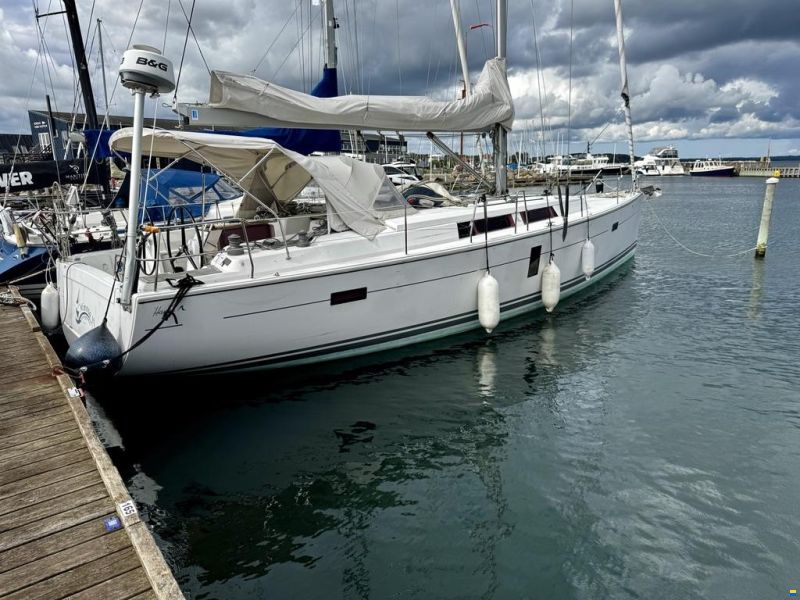 Hanse 445