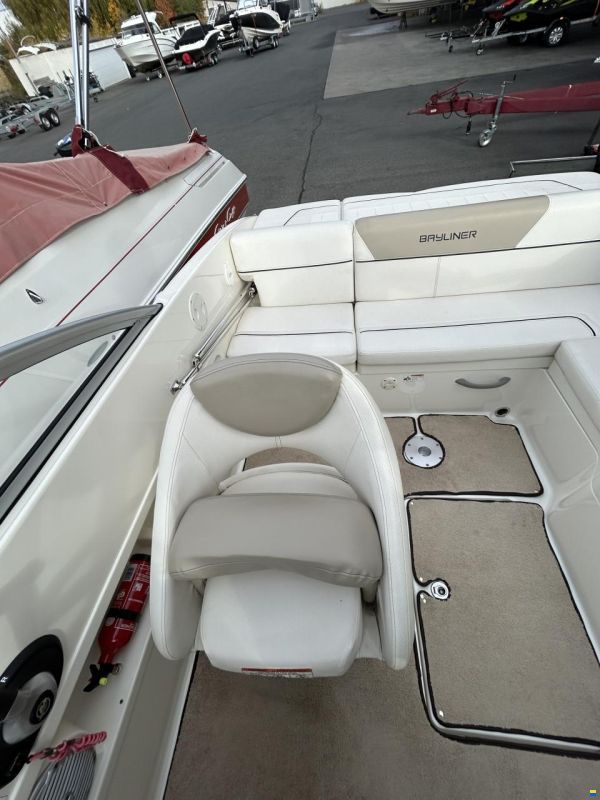 Bayliner 642 CU