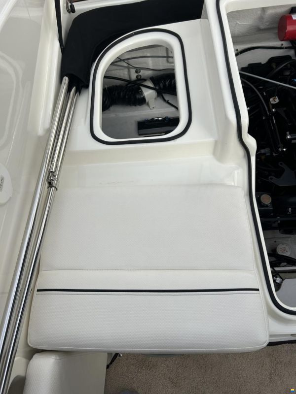 Bayliner 642 CU