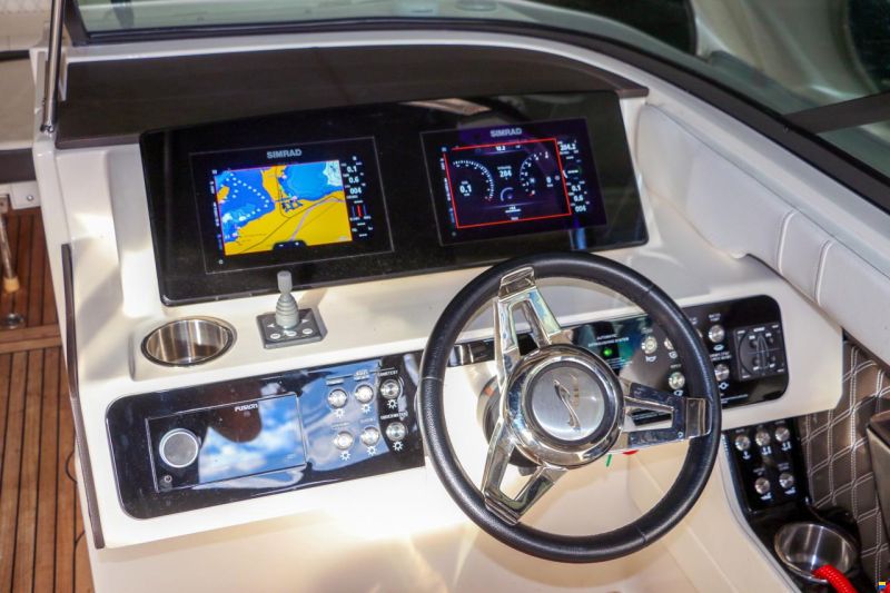 Sea Ray SLX 280