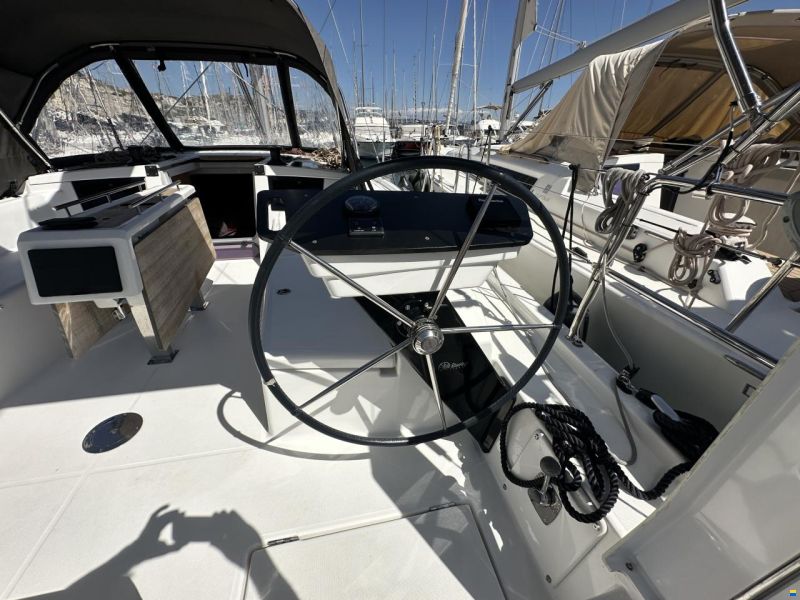 Dufour 37