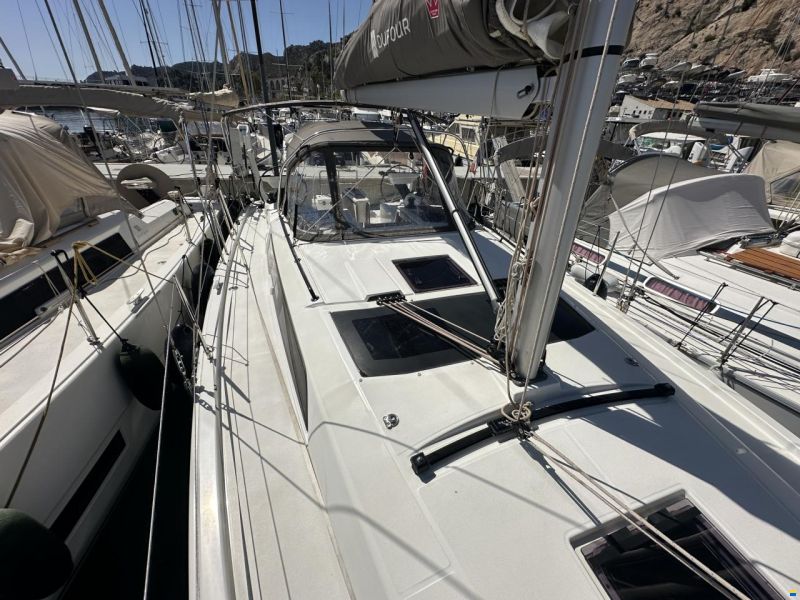 Dufour 37