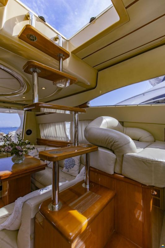 Ferretti 480 Fly