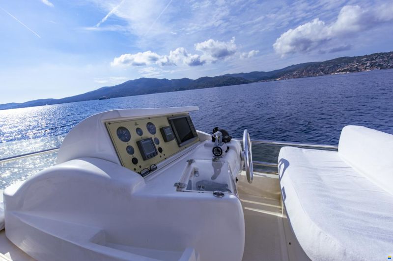 Ferretti 480 Fly