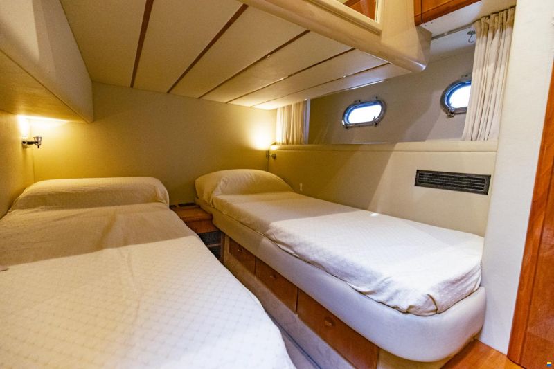 Ferretti 480 Fly