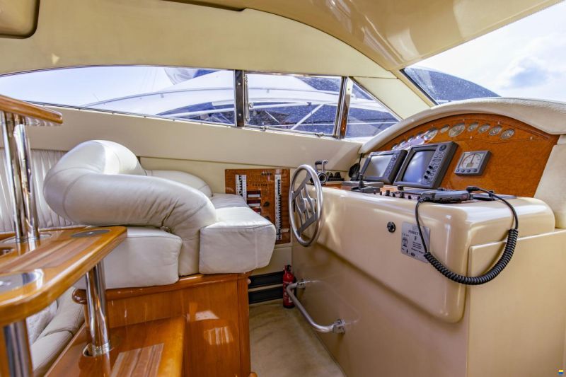 Ferretti 480 Fly
