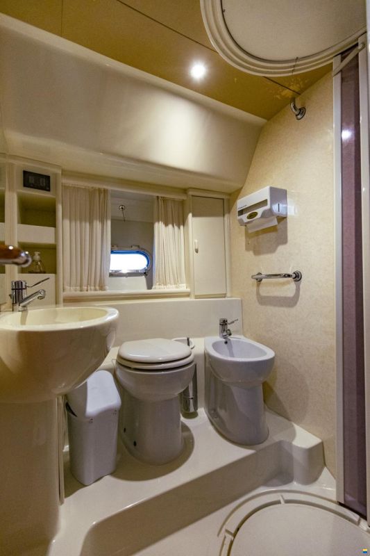 Ferretti 480 Fly