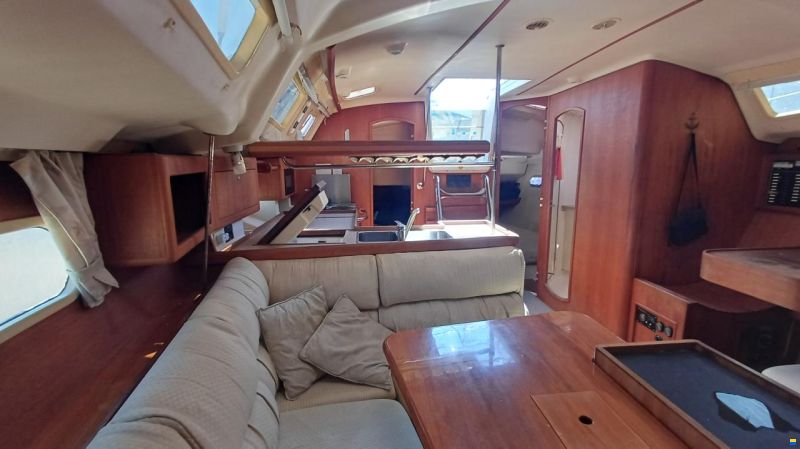 Hunter 410