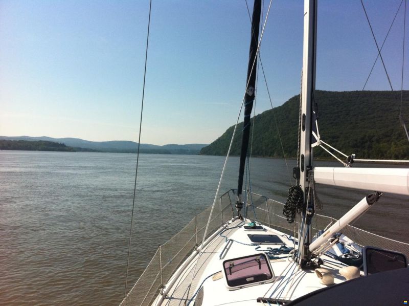 Hunter 410
