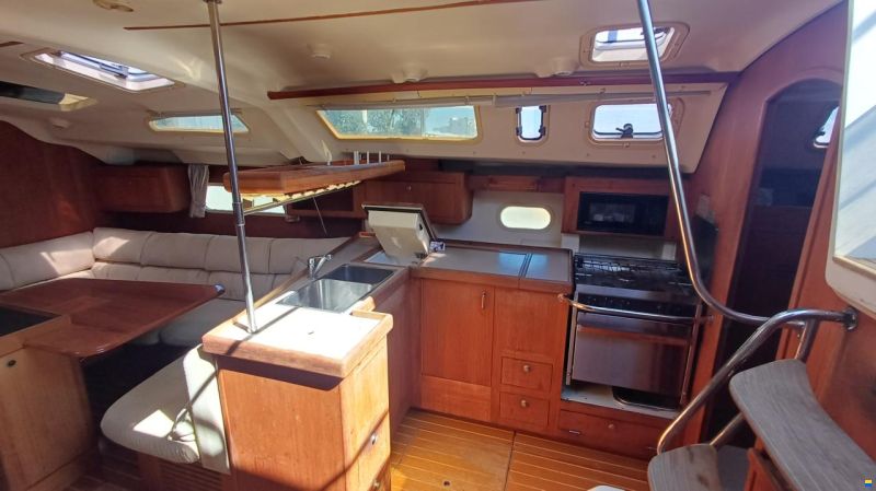 Hunter 410