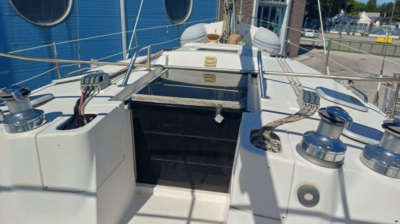 Hunter 410