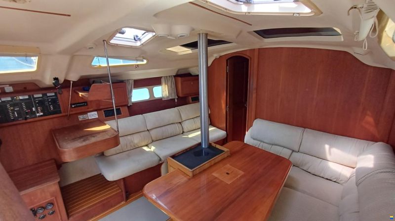 Hunter 410