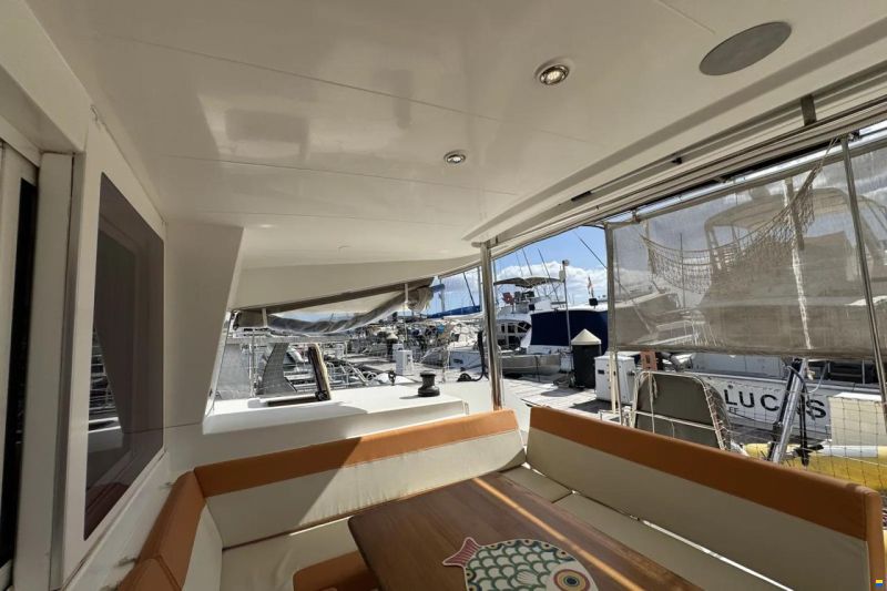 Lagoon 400