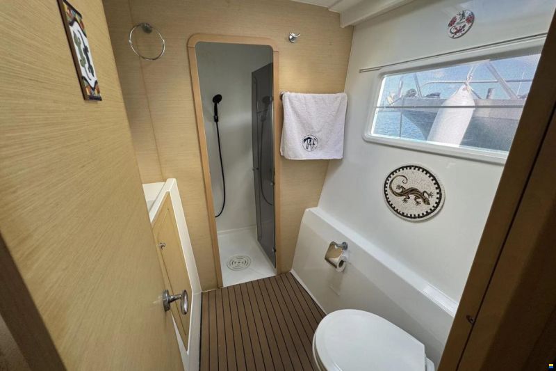 Lagoon 400