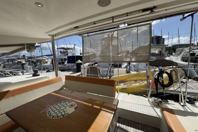 Lagoon 400