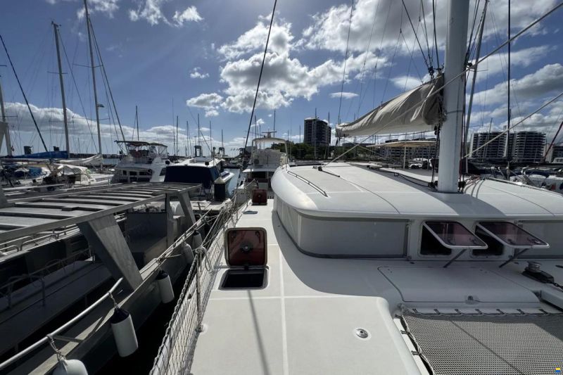 Lagoon 400