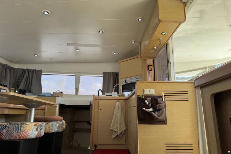 Lagoon 400