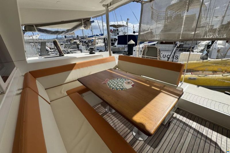 Lagoon 400