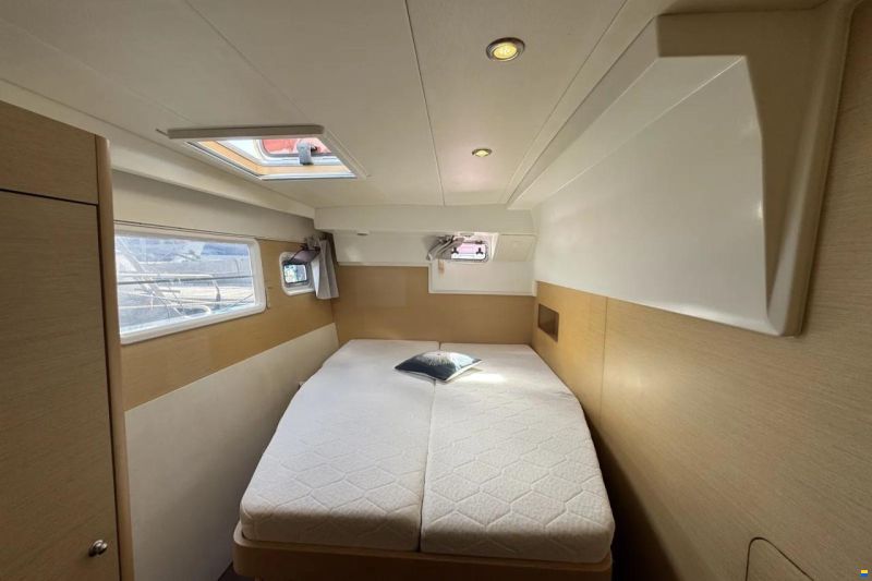 Lagoon 400