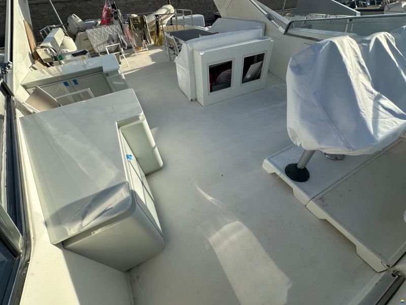 Falcon Yachts 102
