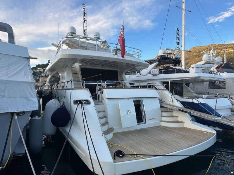 Falcon Yachts 102