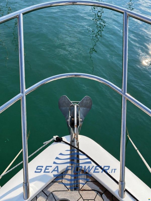 Princess Yachts. F 49