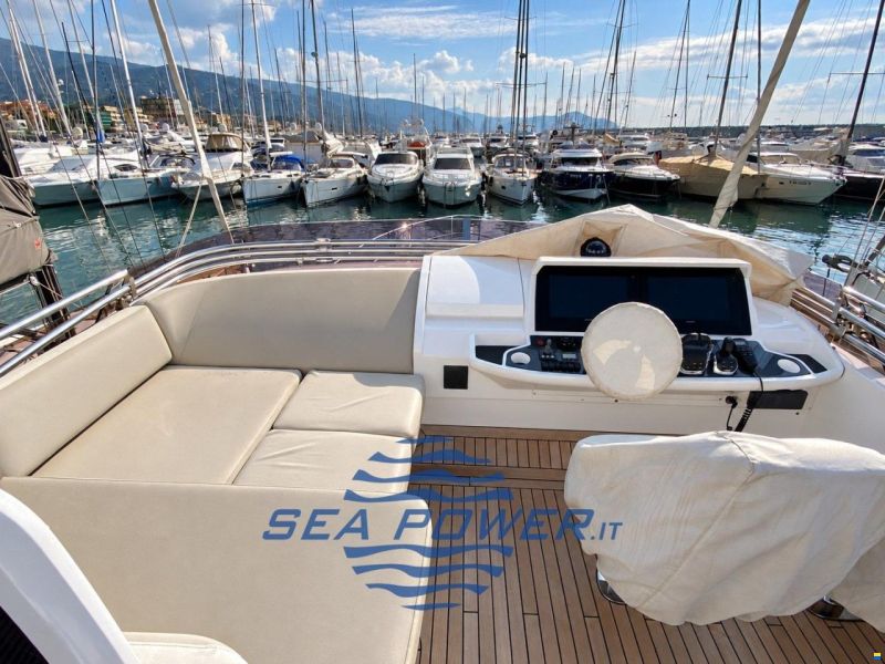 Princess Yachts. F 49