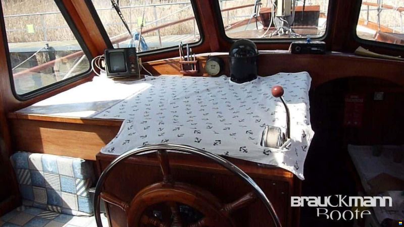 Nauticat 33