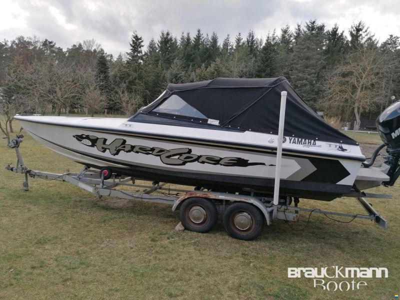 Manta Racing Boats Offshore Boot Manta