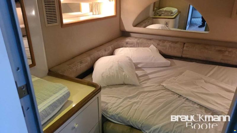 Sea Ray 37