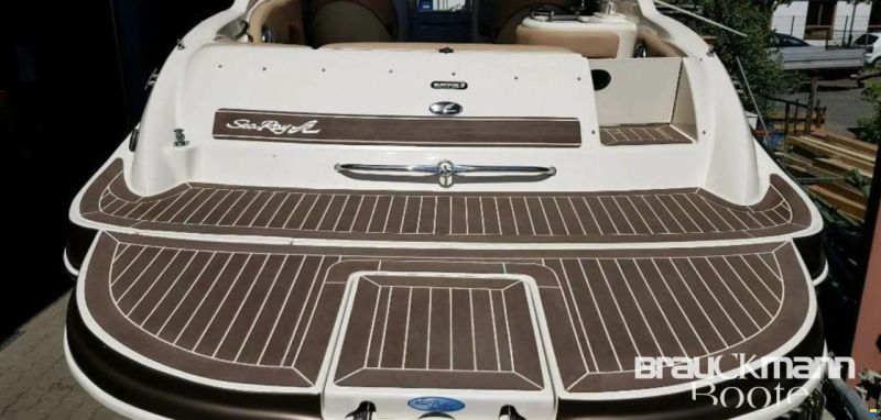 Sea Ray 270 Sundeck