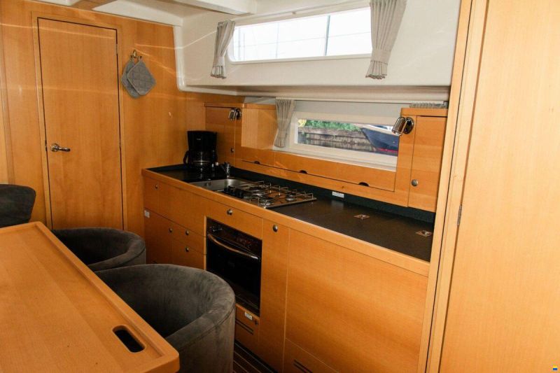 Delphia Escape 1350