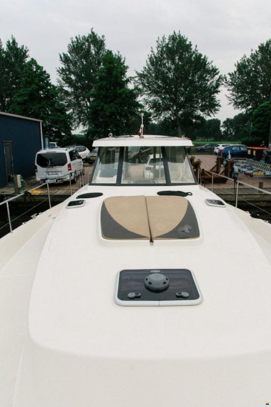 Delphia Escape 1350