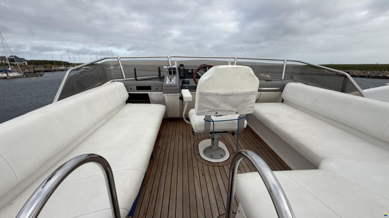 Bayliner 3688 Fly