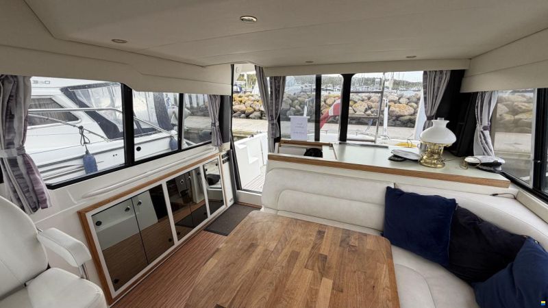 Bayliner 3688 Fly