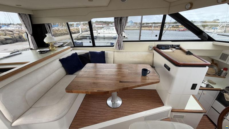 Bayliner 3688 Fly