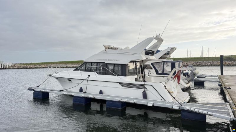 Bayliner 3688 Fly