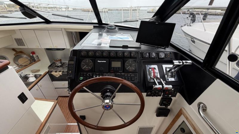 Bayliner 3688 Fly