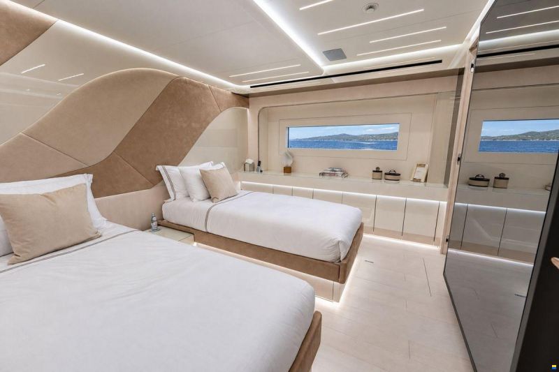 Overmarine Mangusta 165 REV