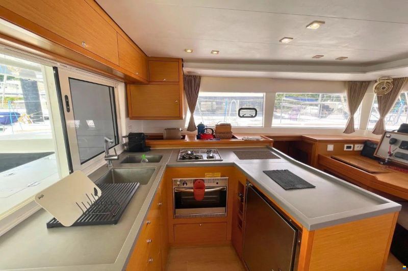 Lagoon 450 F