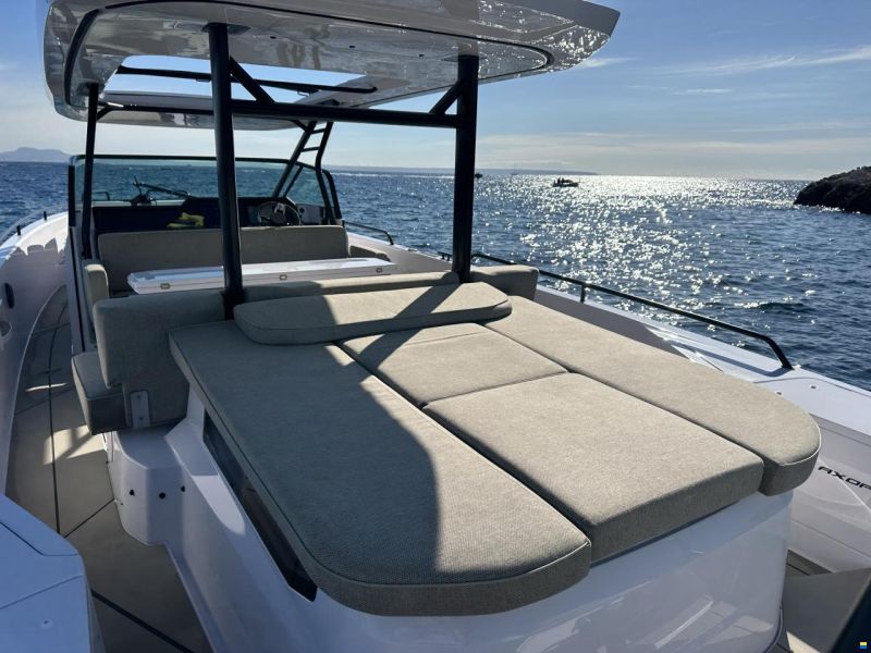 Axopar 37 Sun-Top