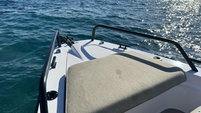 Axopar 37 Sun-Top