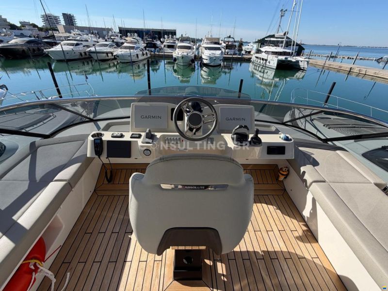 Absolute Navetta 52